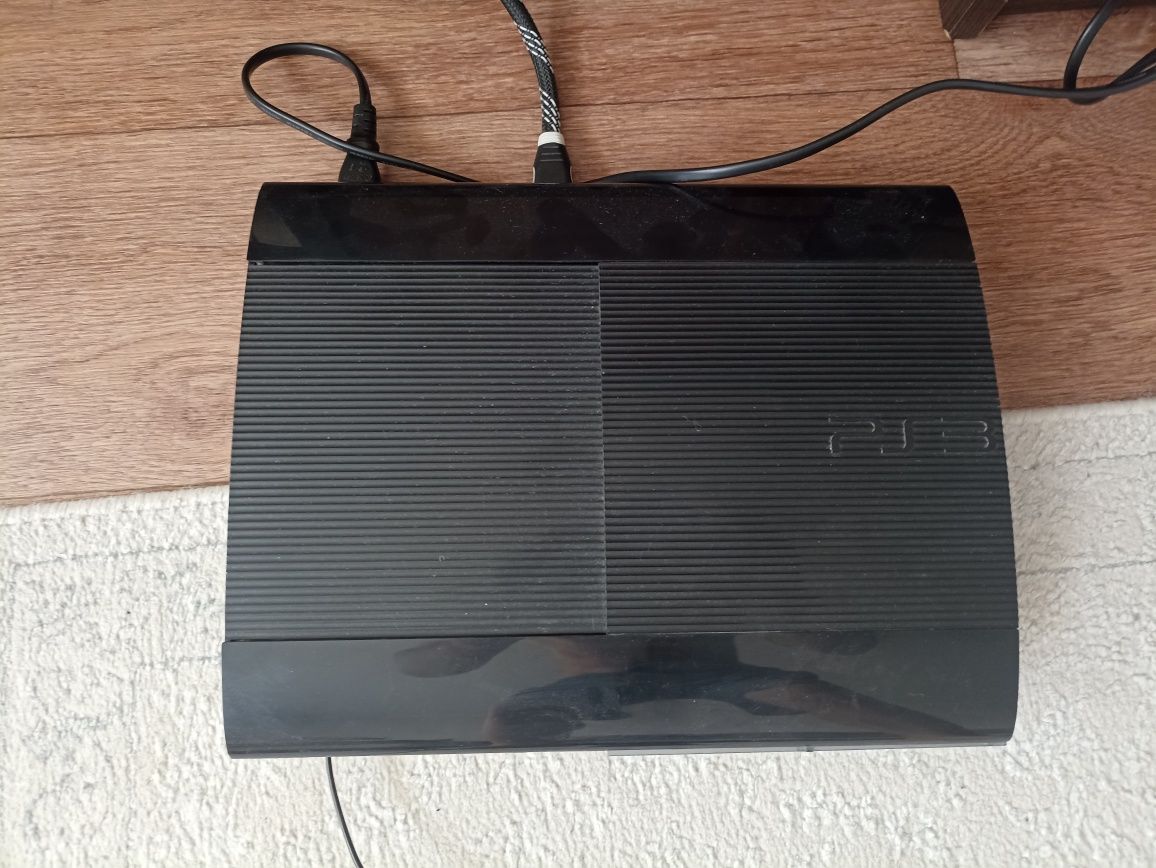 Продам playstation 3 super slim