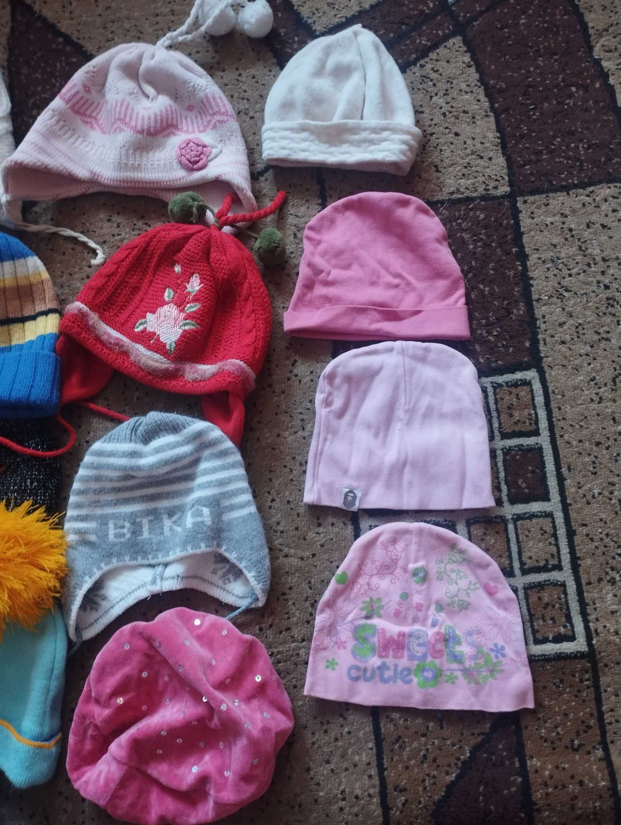 Шапки на все сезоны от 1 года и до 6-7 лет.
