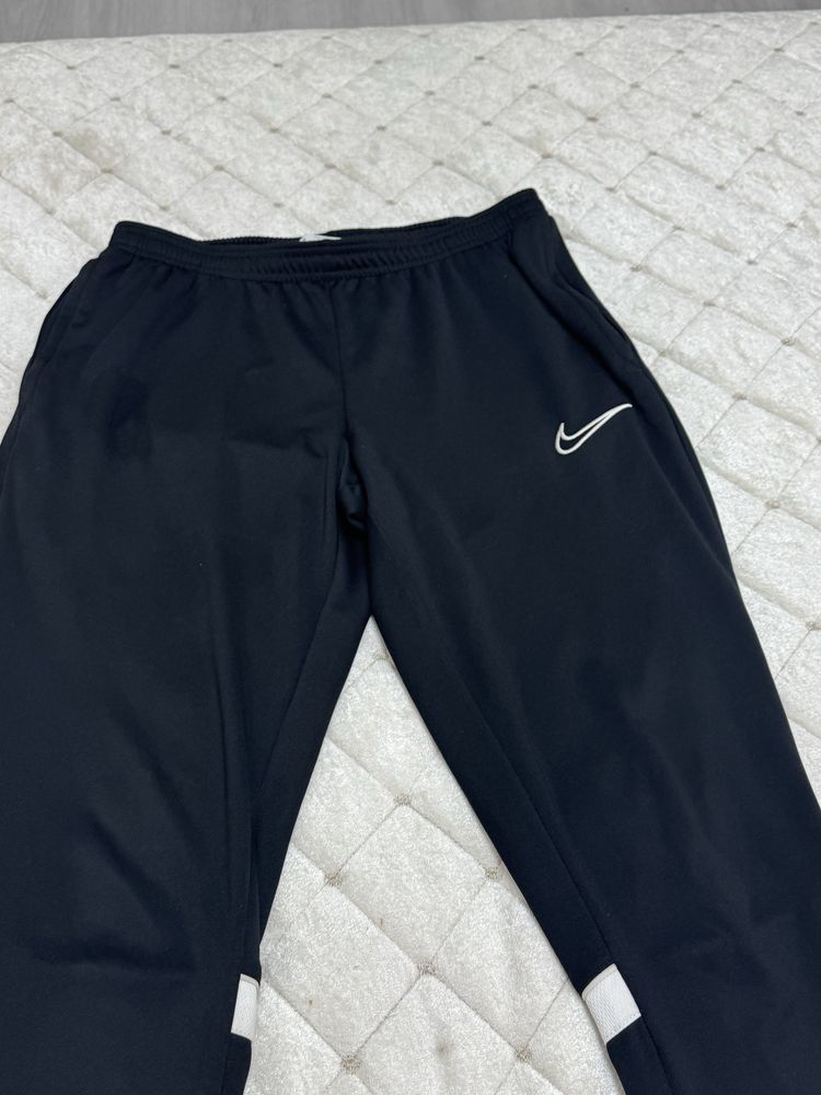 Одежда nike трико одежды