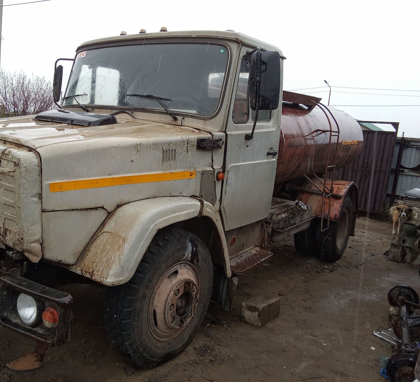 Продам поливочную машину