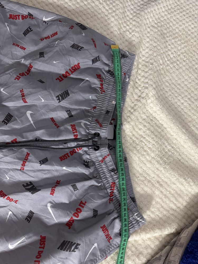 Мужские шорты nike L XL orig