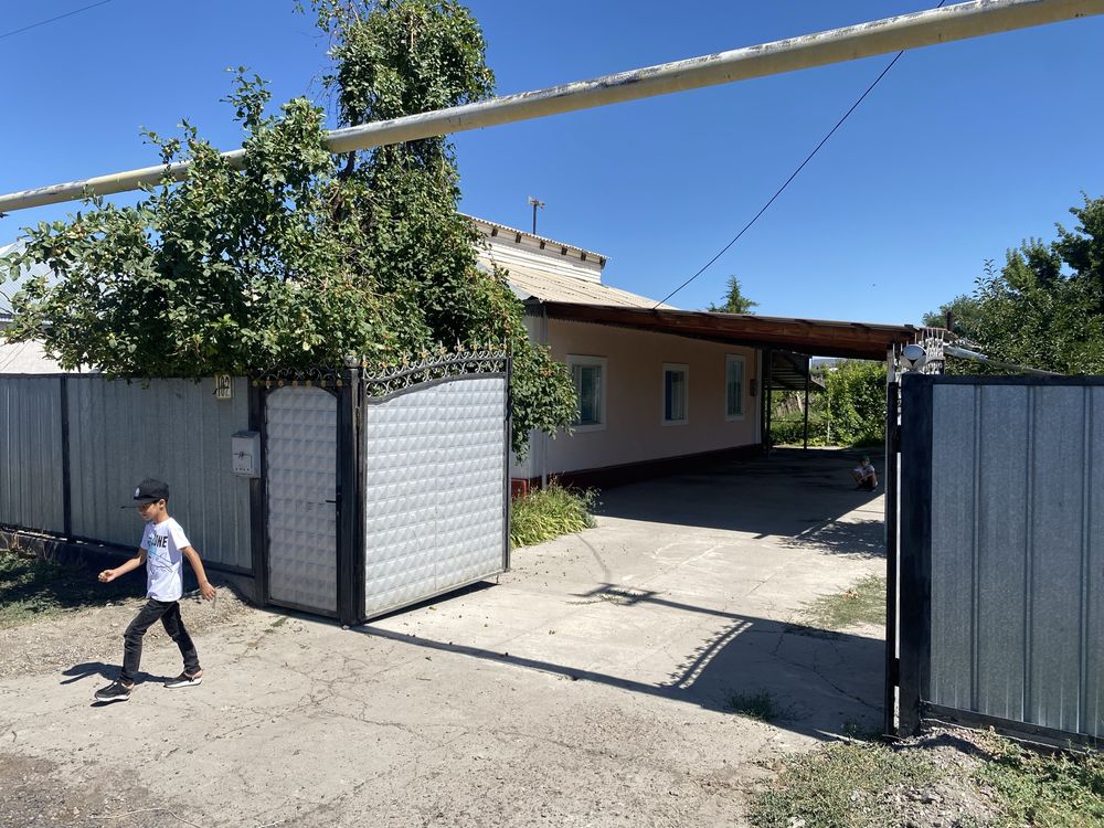 Баканаста уй сатылады, 120 метр кв.