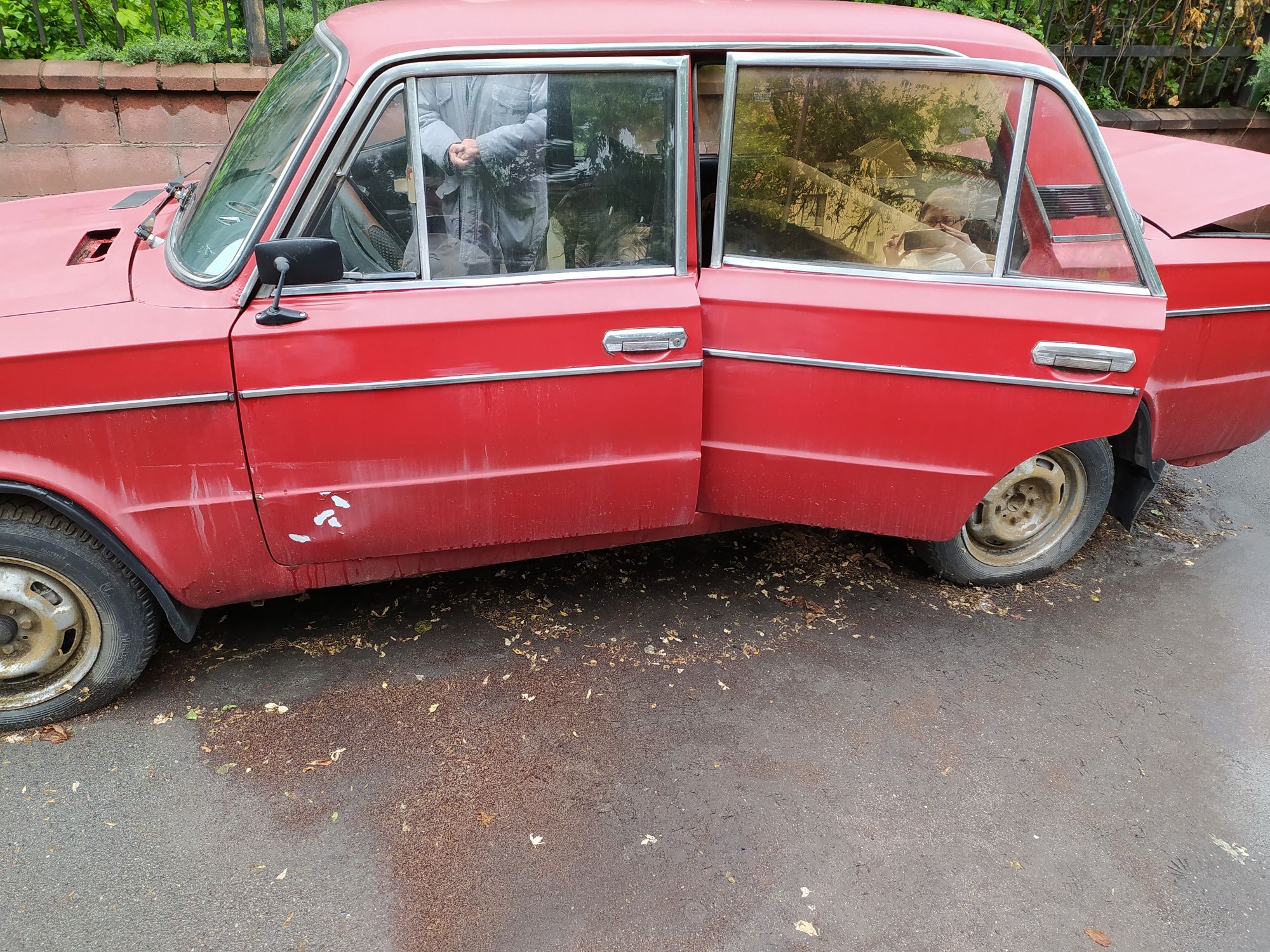 Срочно продам машину