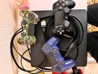 Продам Playstation 4