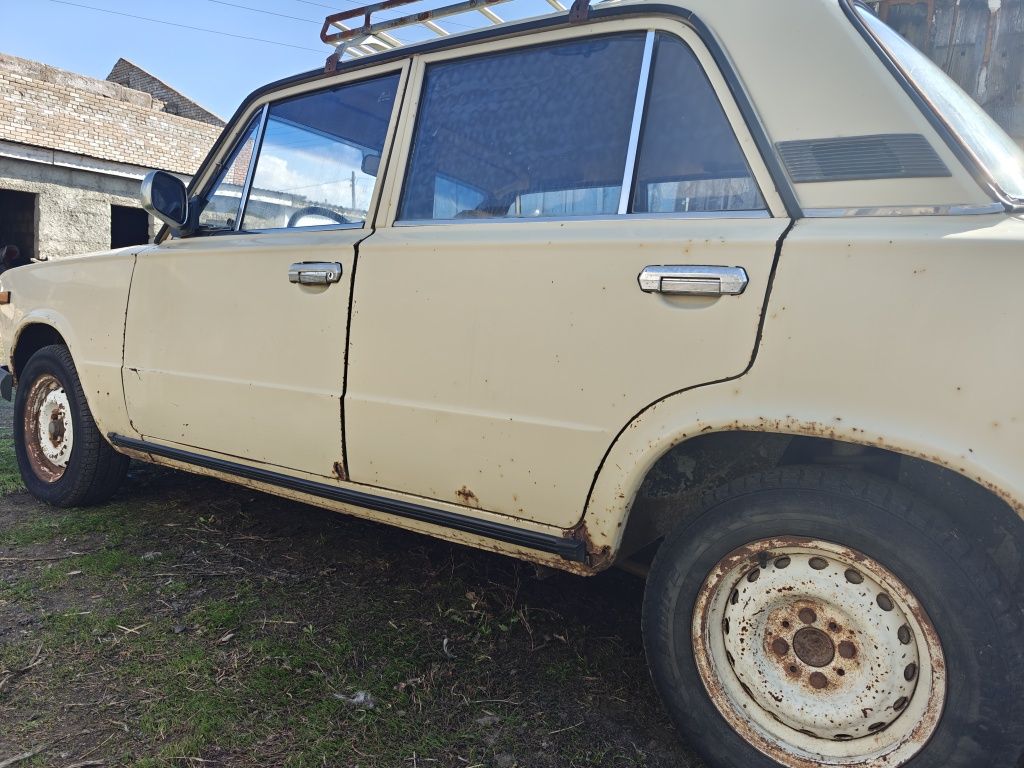 Продам отличный Ваз 2106
