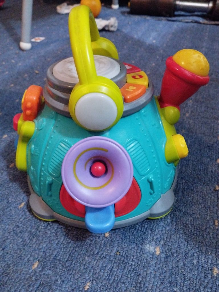 Развивающие игрушки