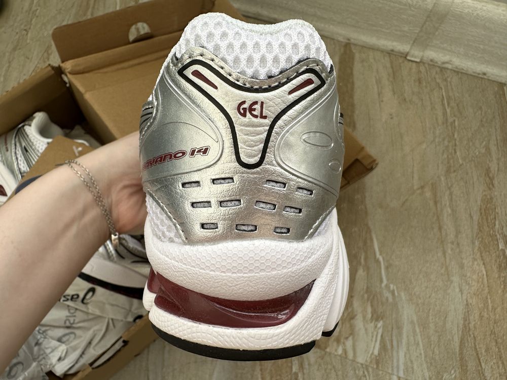 Кроссовки Asics gel Kayano 14