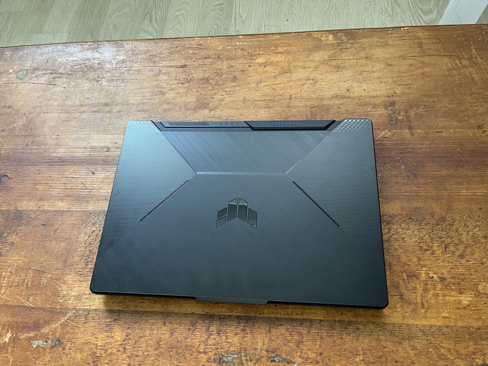 ASUS TUF Gaming F15. Идеальное состояние.