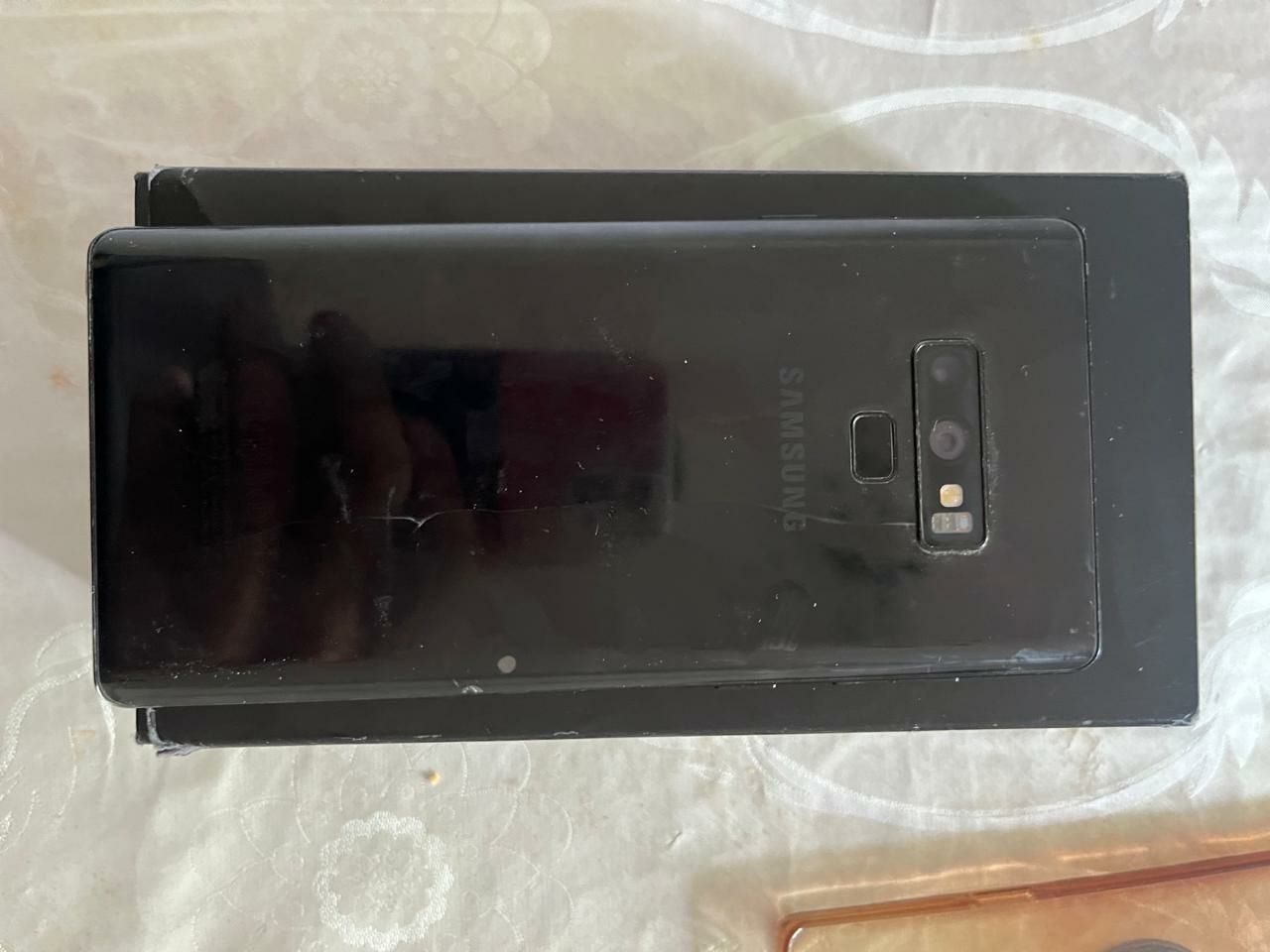 Samsung note 9..