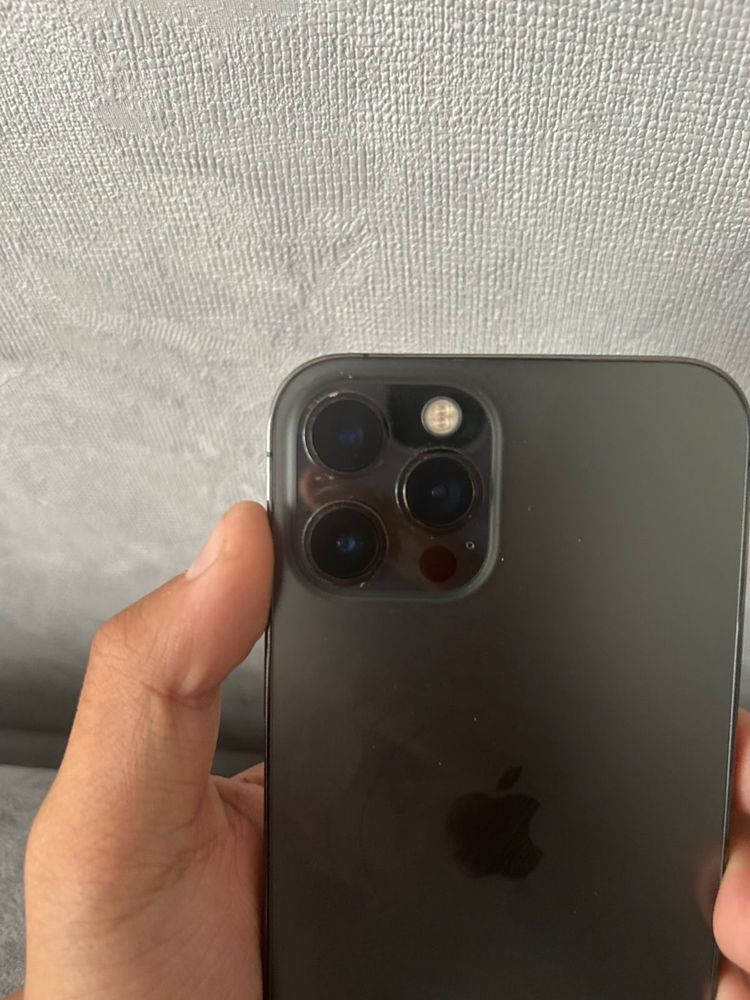 Продам айфон 12 pro max