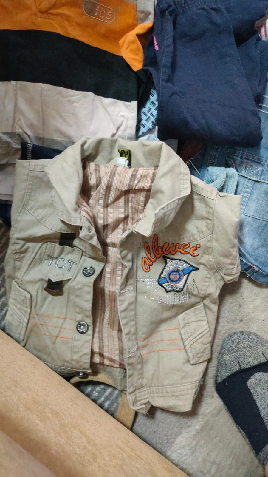 Продам детские  вещи б/у на 1-1.5 года