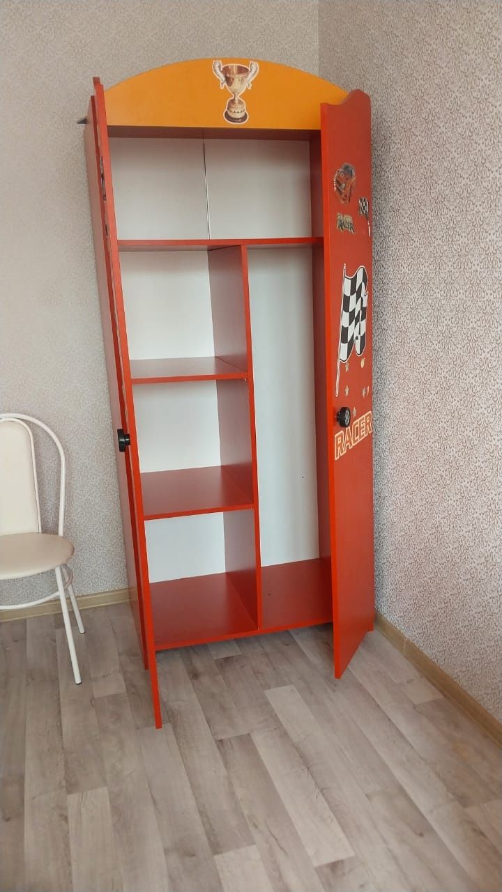 Диван, кухни гарнитур, детский диван, шкаф, диван 2 шт сатылады
