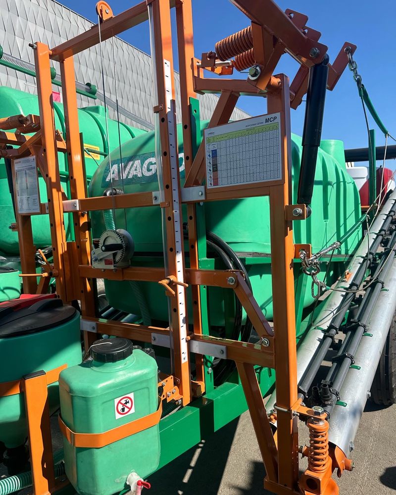Прицепной опрыскиватль AVAGRO (авагро)