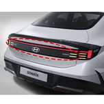 Фонарь Hyundai Sonata 8 (24-25г) задний средний РЕСТАЙЛИНГ