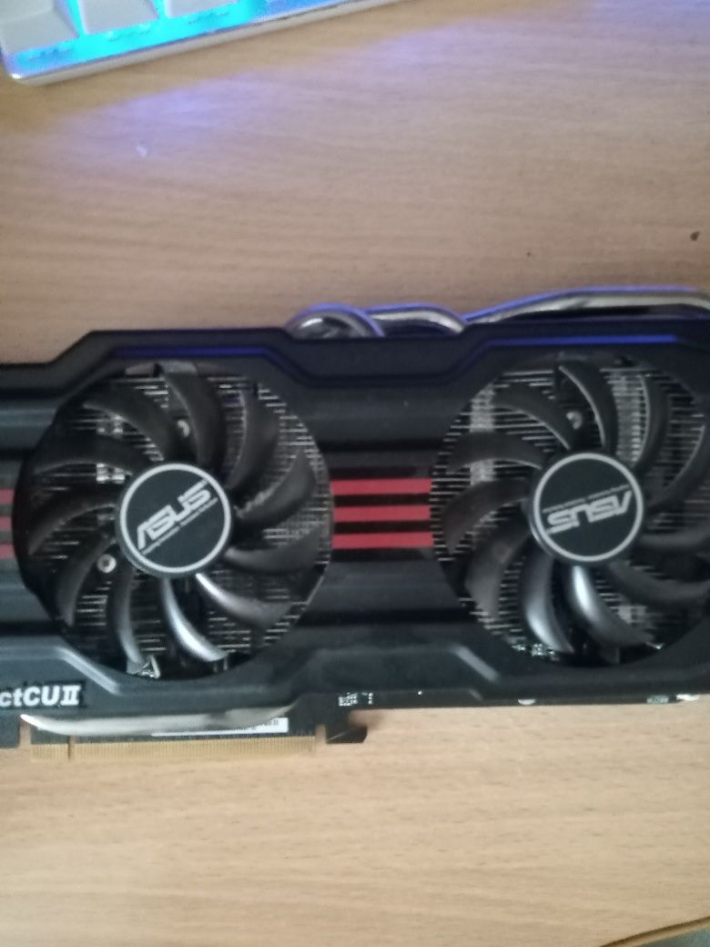 Видеокарта Radeon HD7870