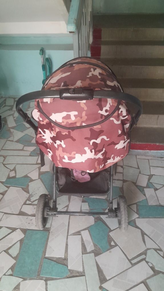 Детская коляска.
