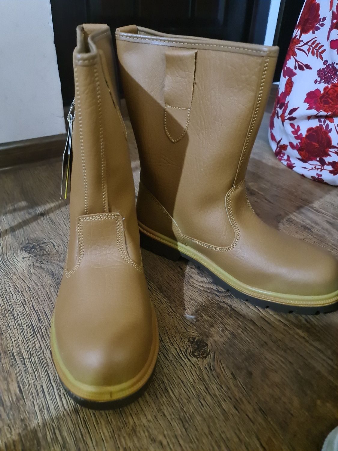 Продам Спецобувь фирмы "DICKIES"