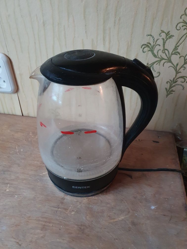 Продаю чайники ,электрочайник,