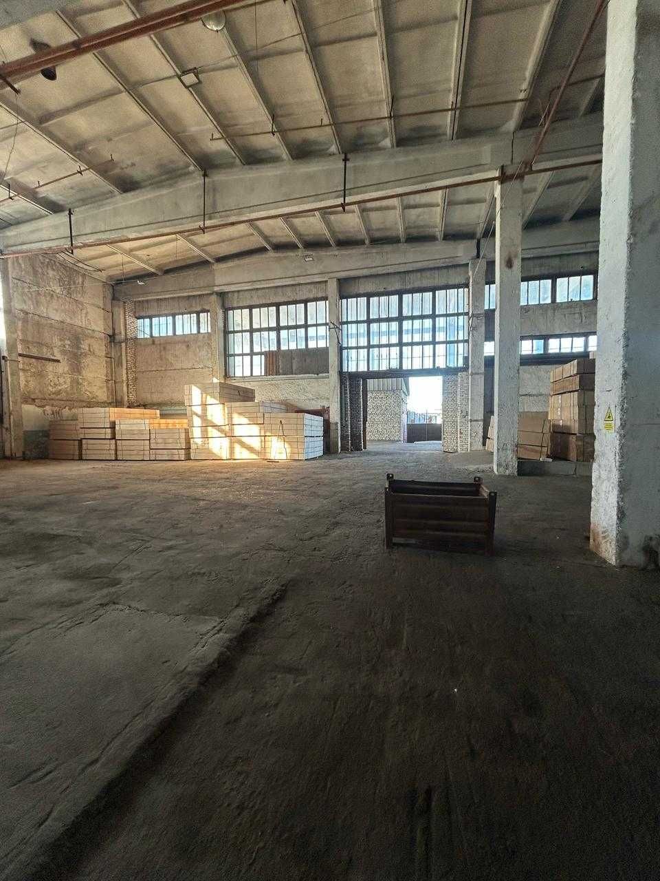 Организация сдаст в аренду закрытое складское помещение (510 кв.м)