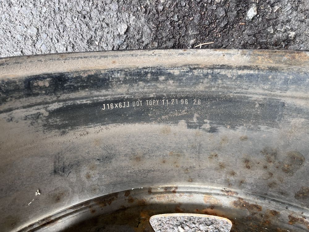 Диски от тойоты toyota на 16
