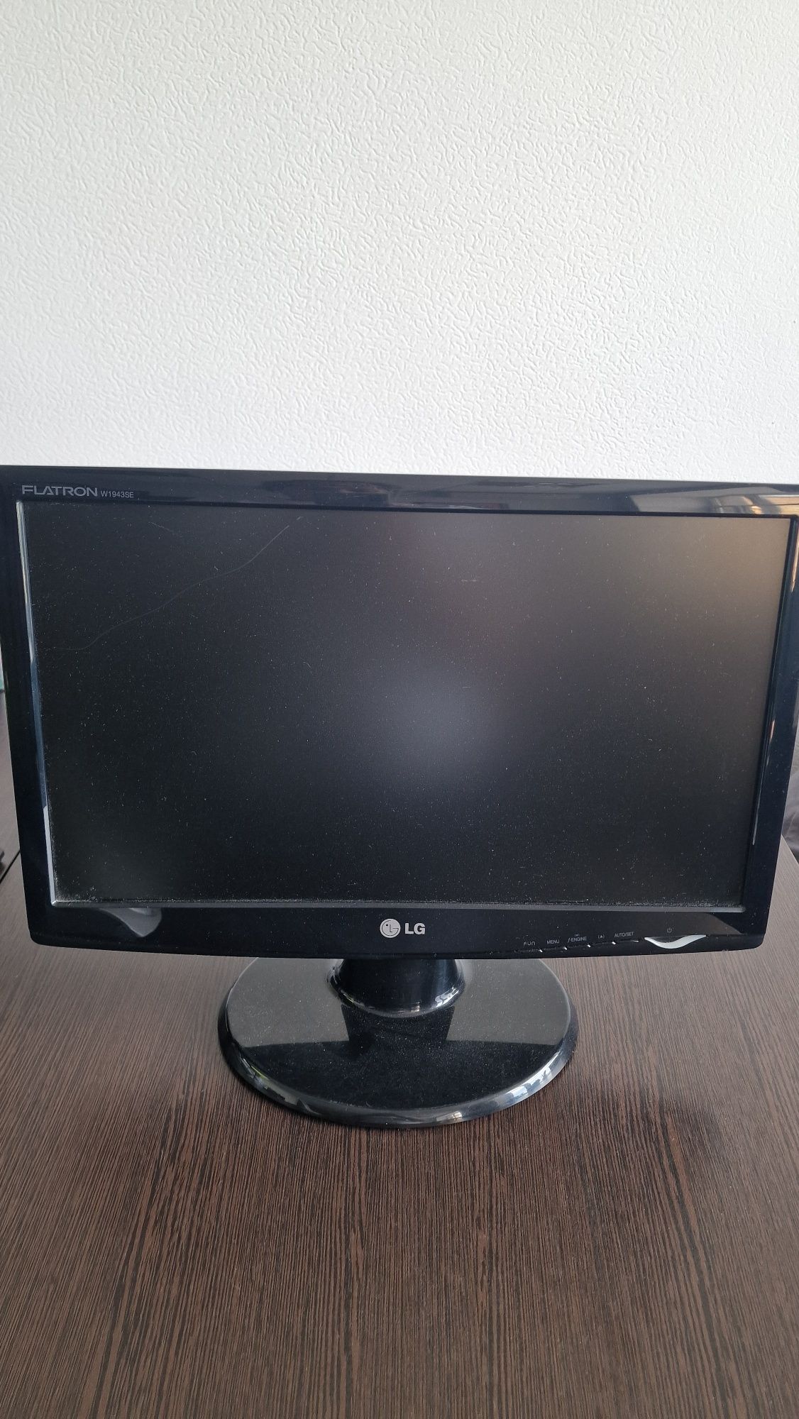 Продаю монитор LG