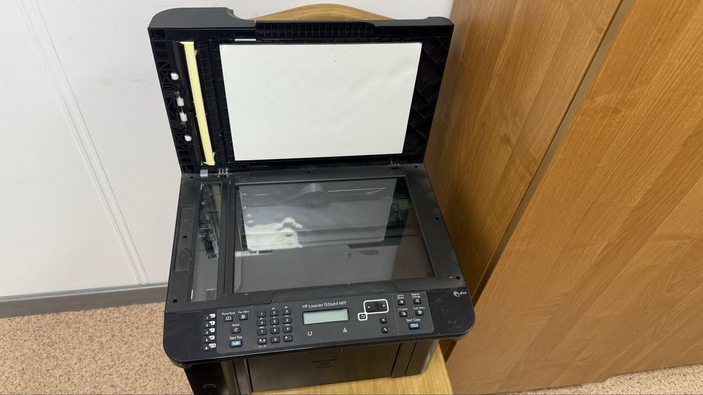 Продам hp laser jet 1536dnf mfp принтер