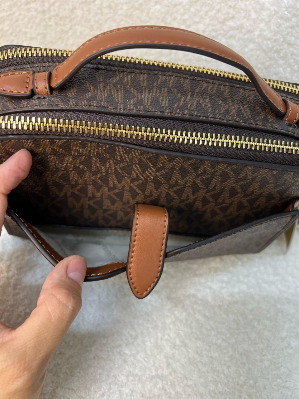 Сумка Michael Kors в фирменной подарочной коробке