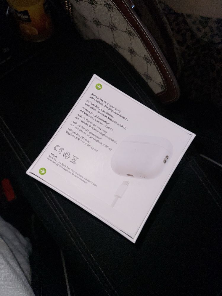 Продам наушники AirPodsPro
