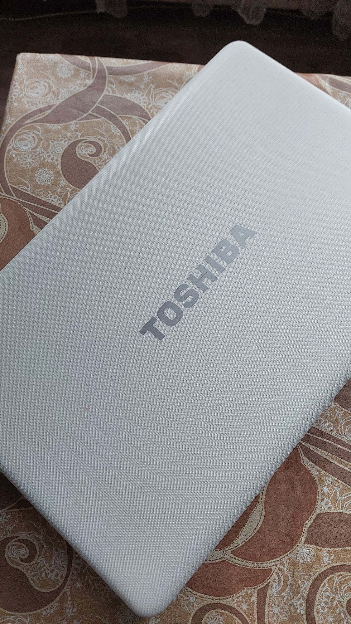 Продам ноутбук Toshiba