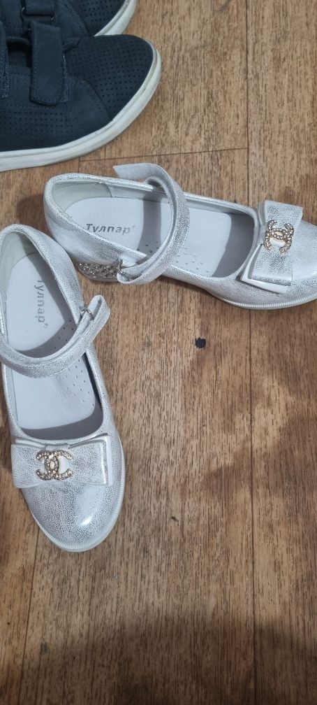 Продам обувь школьная осенняя, туфли