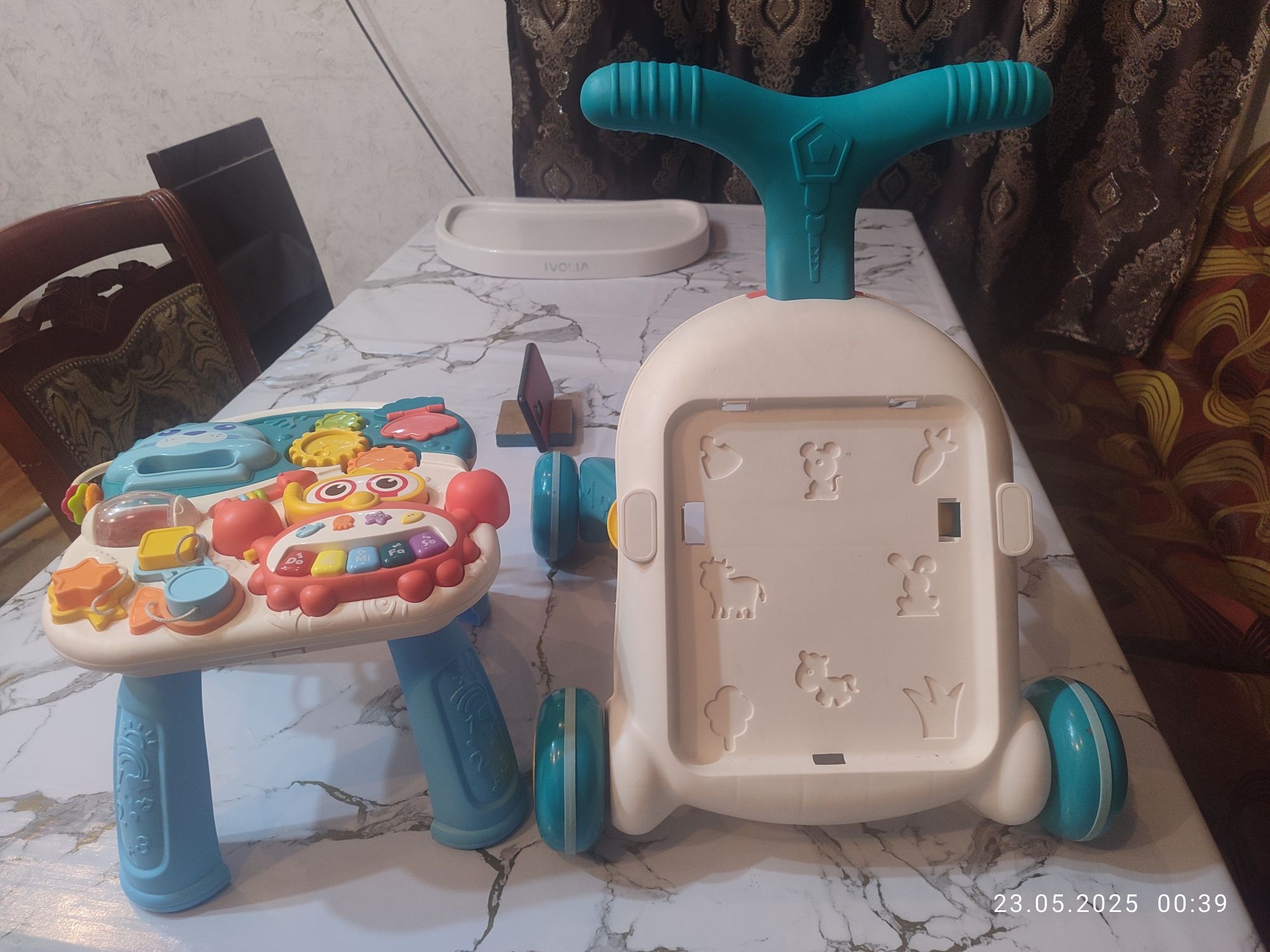 Продам толокар 2 в 1  для детей