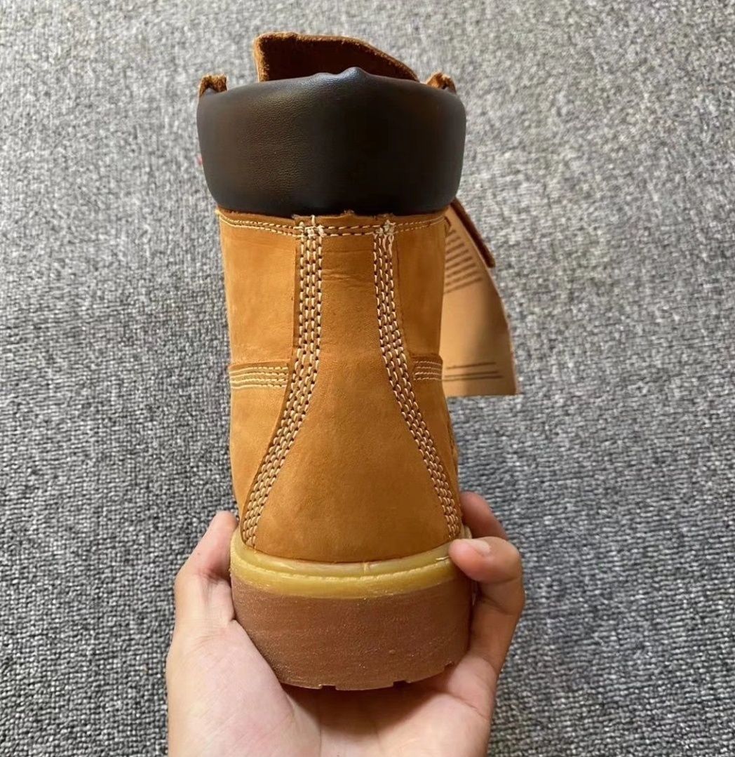 Ботинки Timberland.