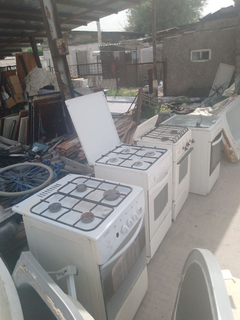 Улица Азаттык дом51 Продам газовую - электро плиту