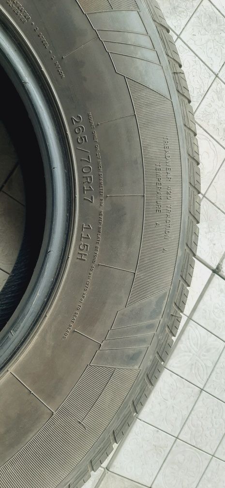 Шины б/у 265/70/17 продам