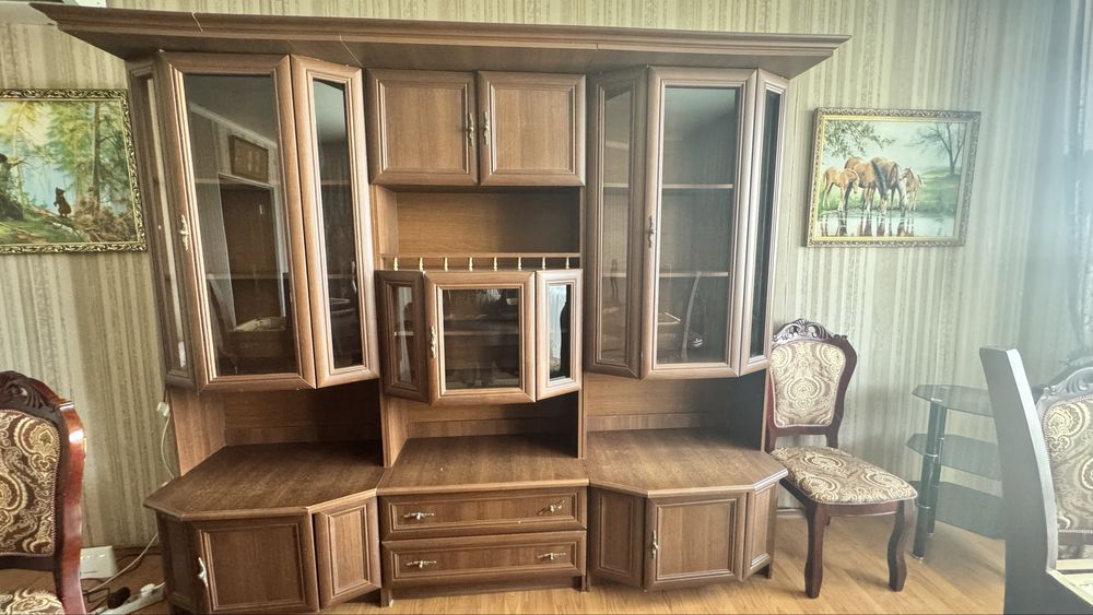 Продам шкаф. Высота 210, ширина 240