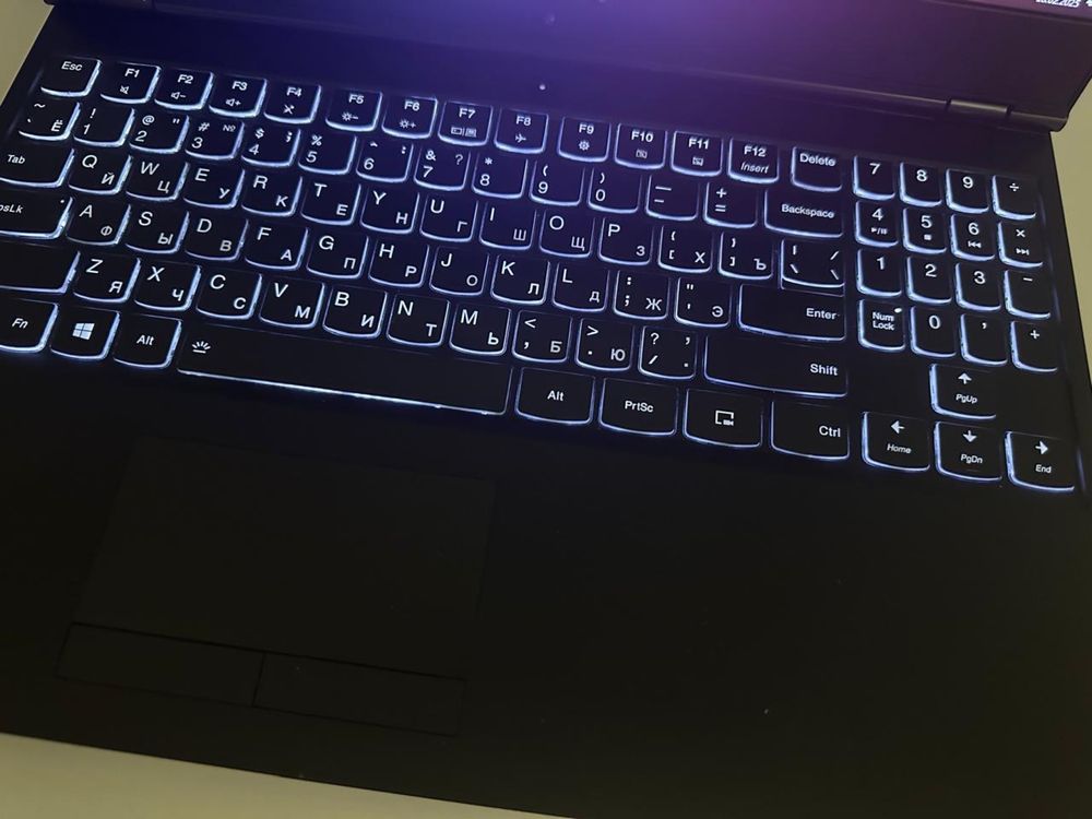 Продается игровой ноутбук Lenovo Legion Y540. В супер отличном с-нии.