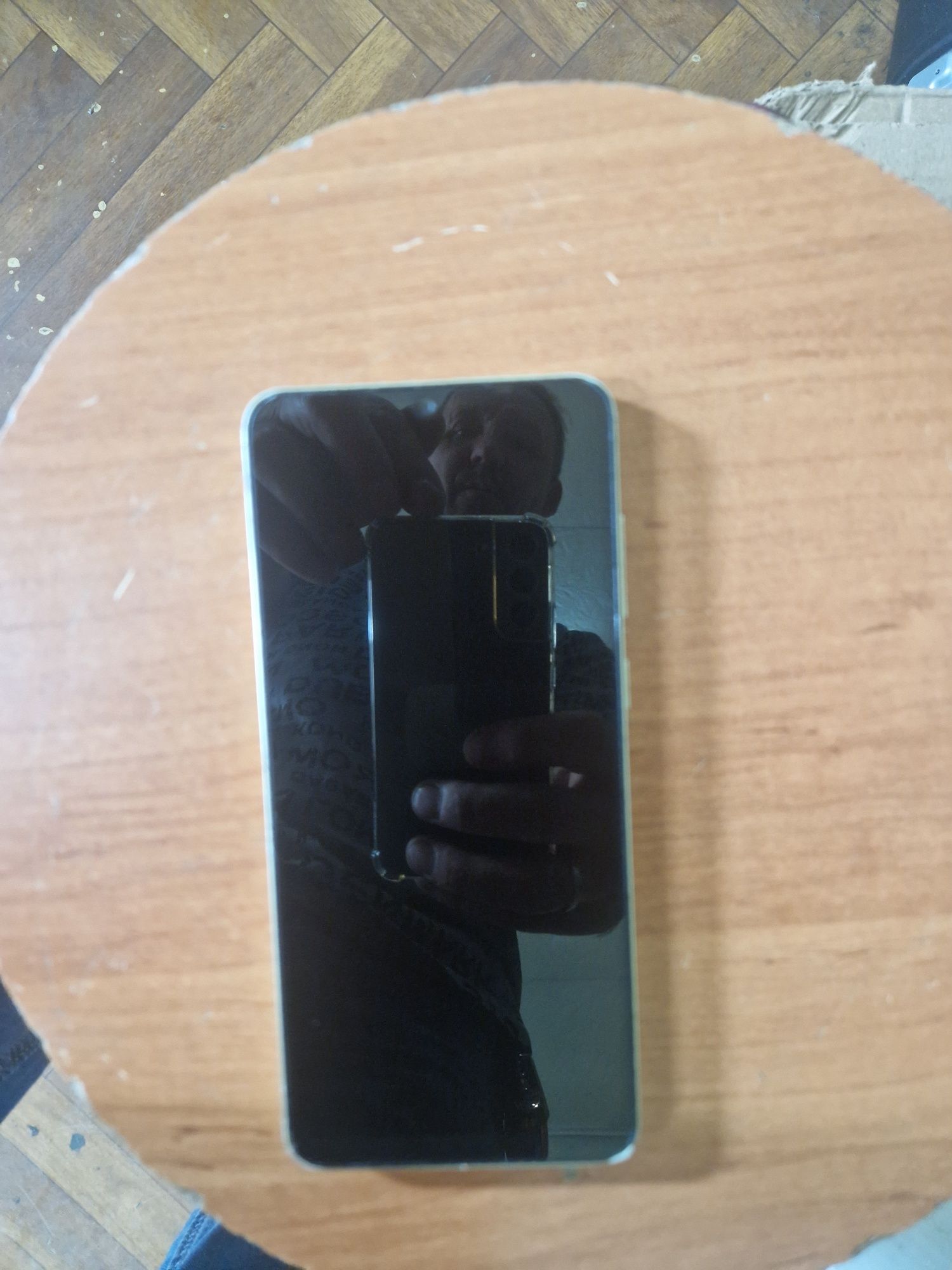 Продам смартфон Самсунг А05 2024 г .