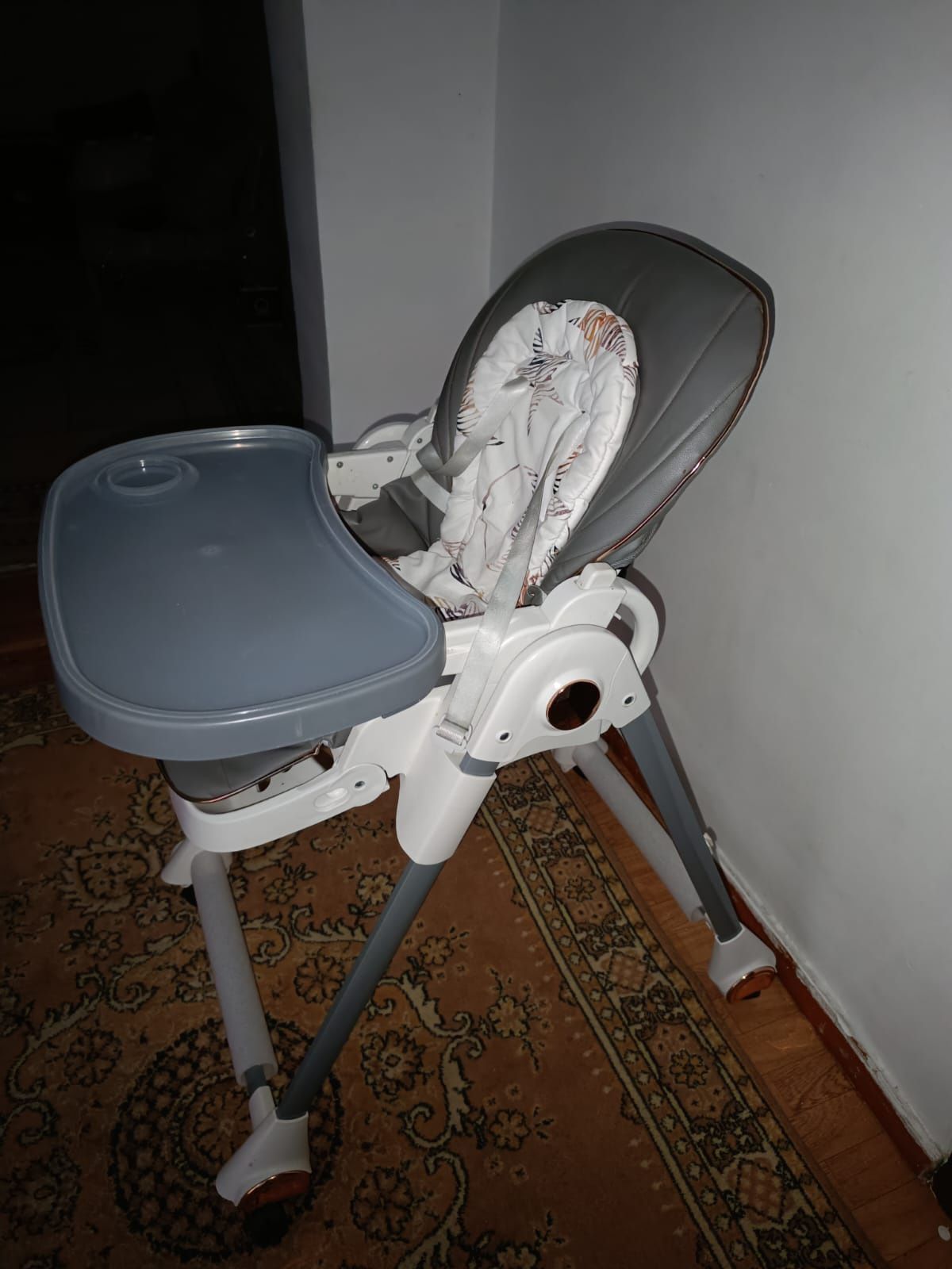Детский стульчик