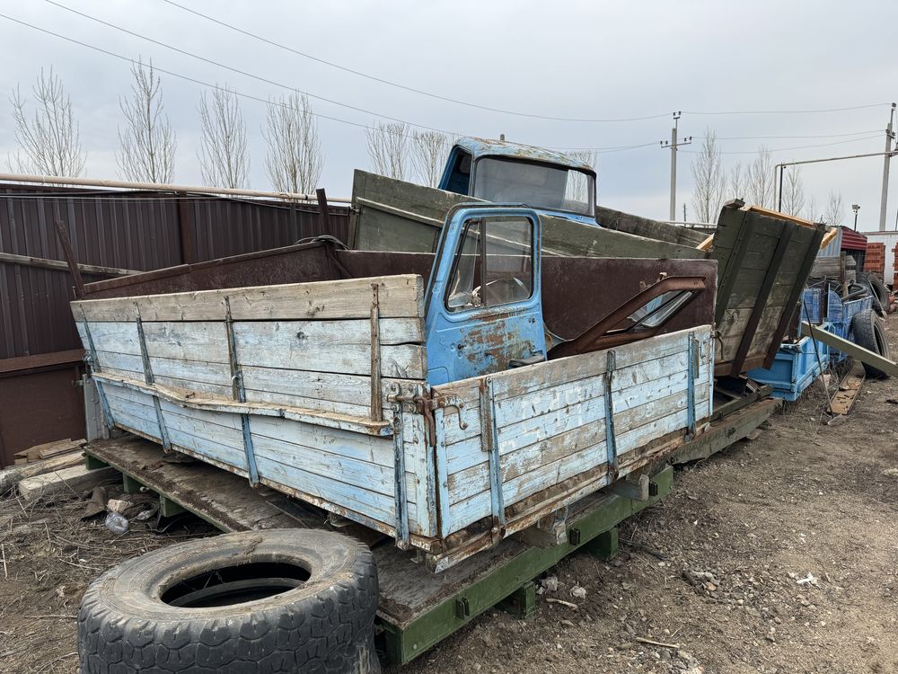 Отдам бесплатно бортовой кузов ЗИЛ