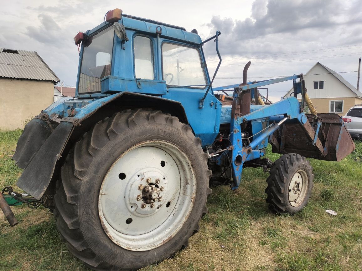 Продам трактор МТЗ 82 состояние как на фото находится в Бишкуле