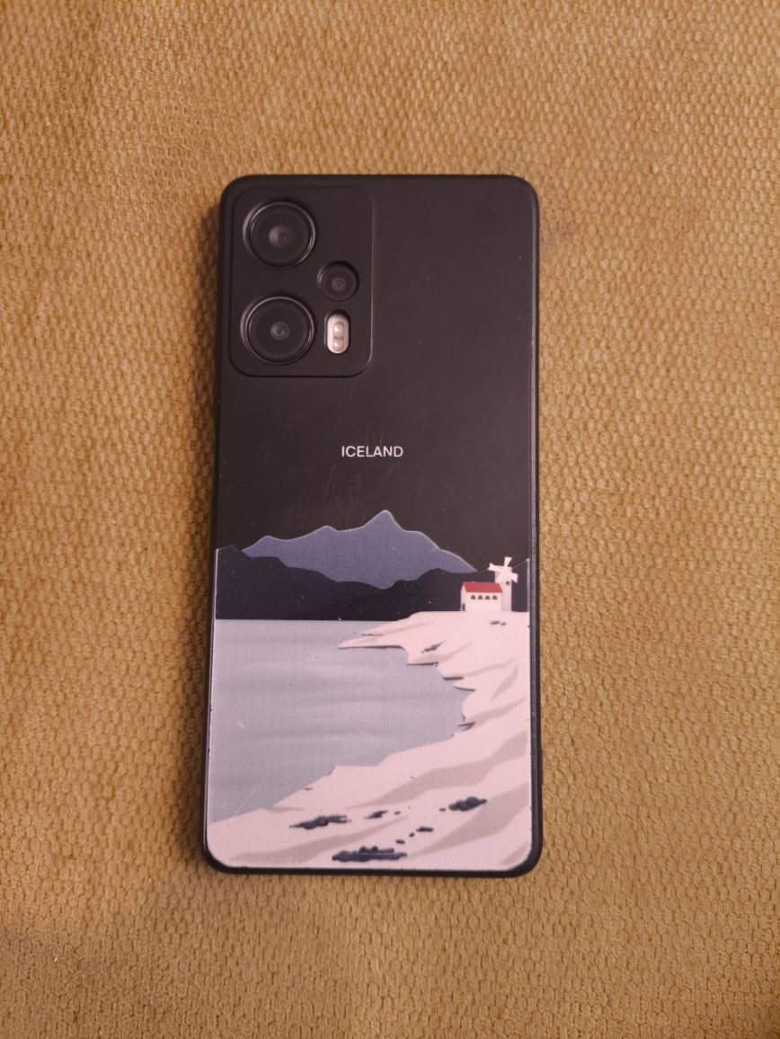 Продам poco f5 в хорошем состоянии