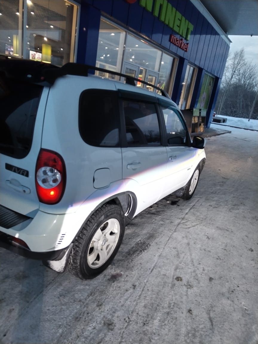 Продам машину Chevrolet niva