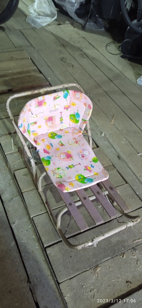 Продам детские санки