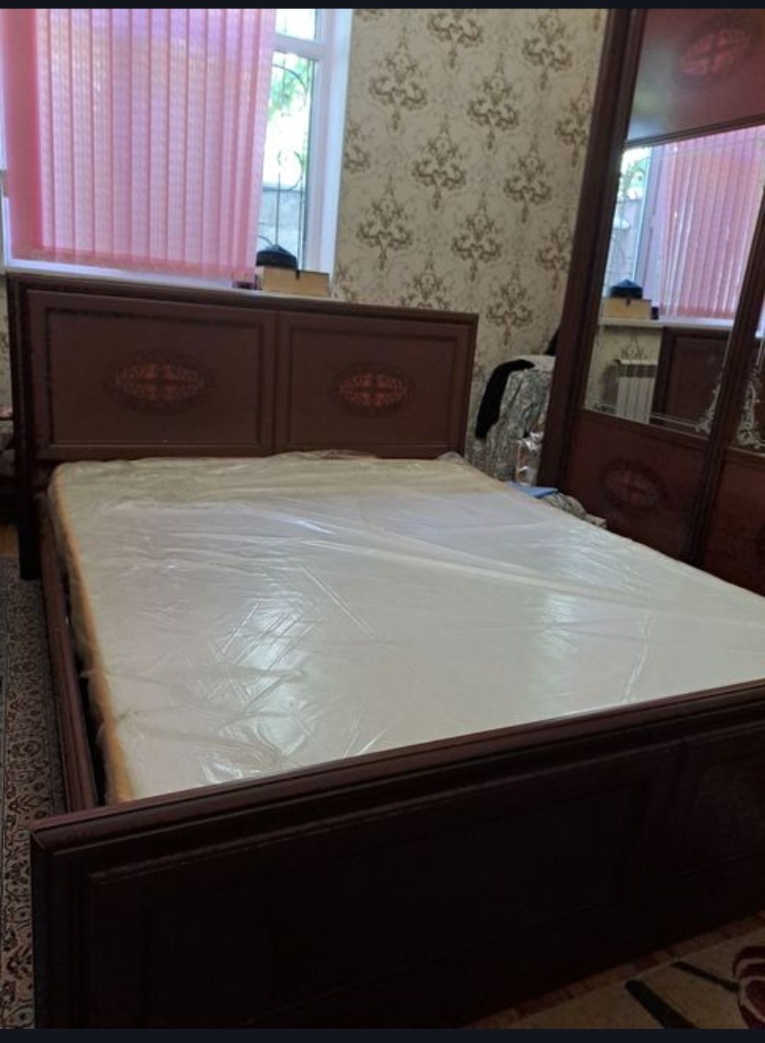 Холодильник сатылады срочно  бу