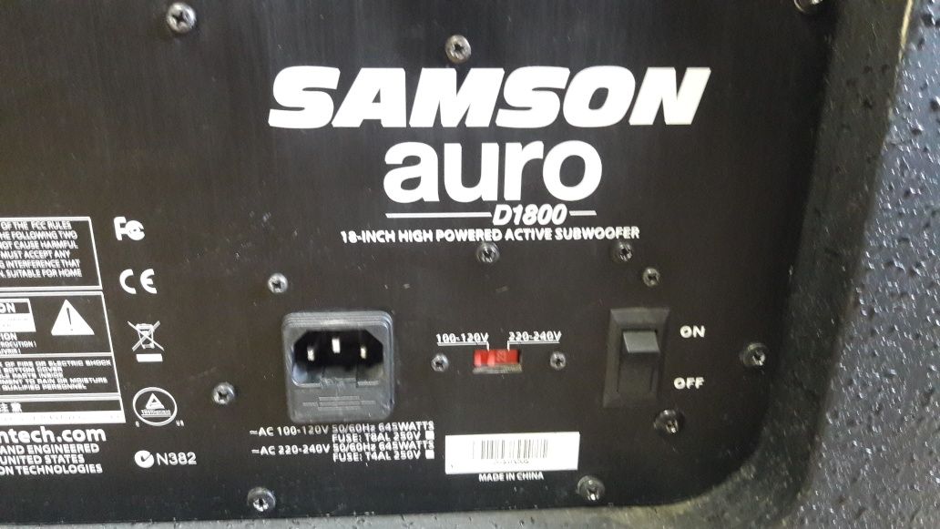 Активный Сабвуфер SAMSON AURO