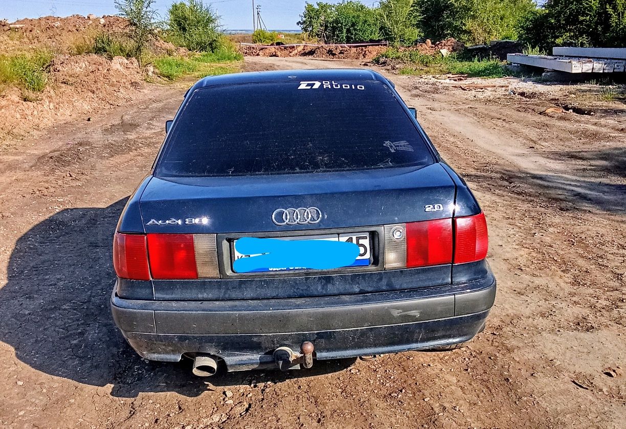 Продам Ауди 80 б4