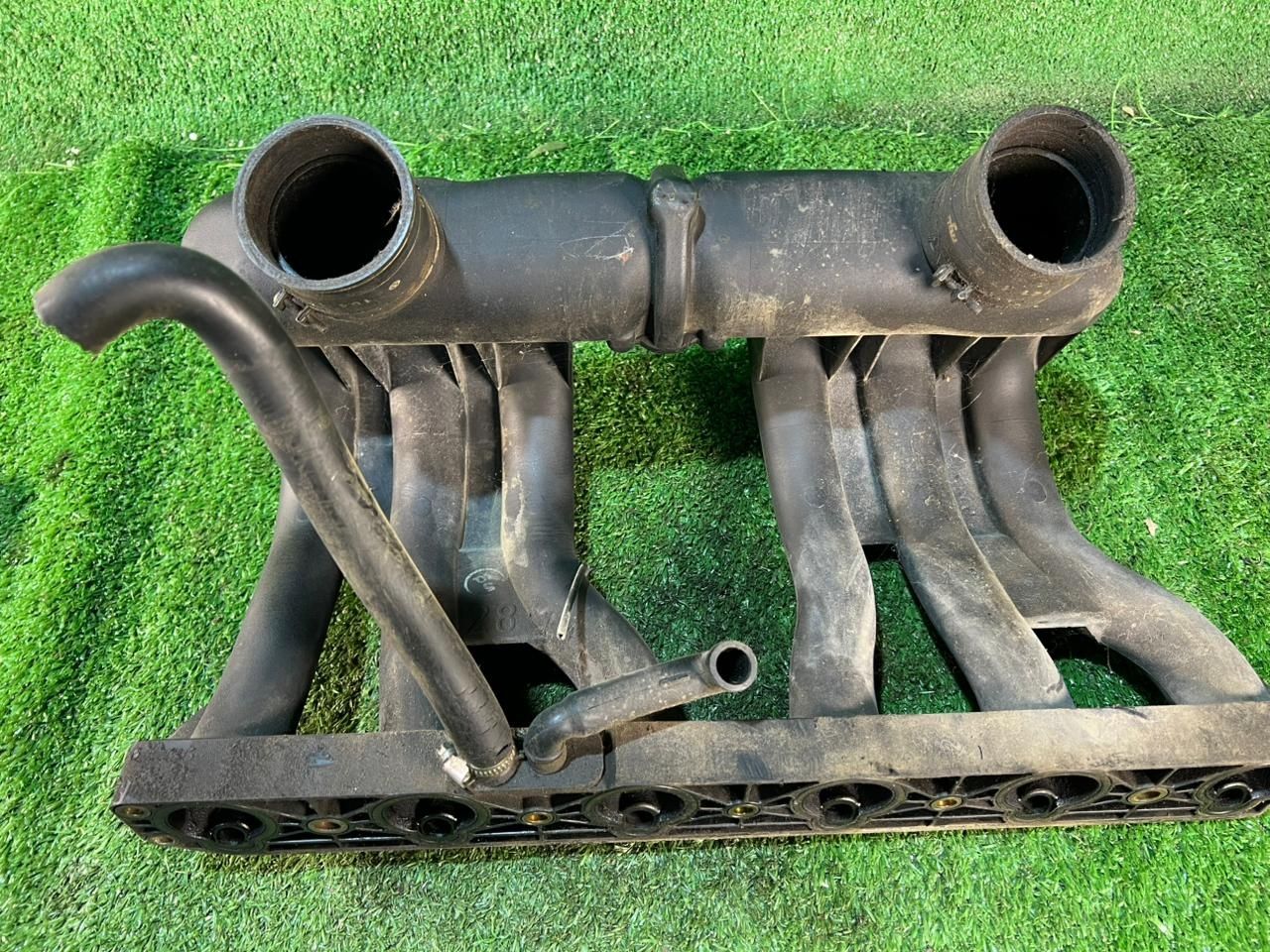 Паук впускной коллектор Мерседес Мерс 104 2.8 е280 124 Mercedes w124