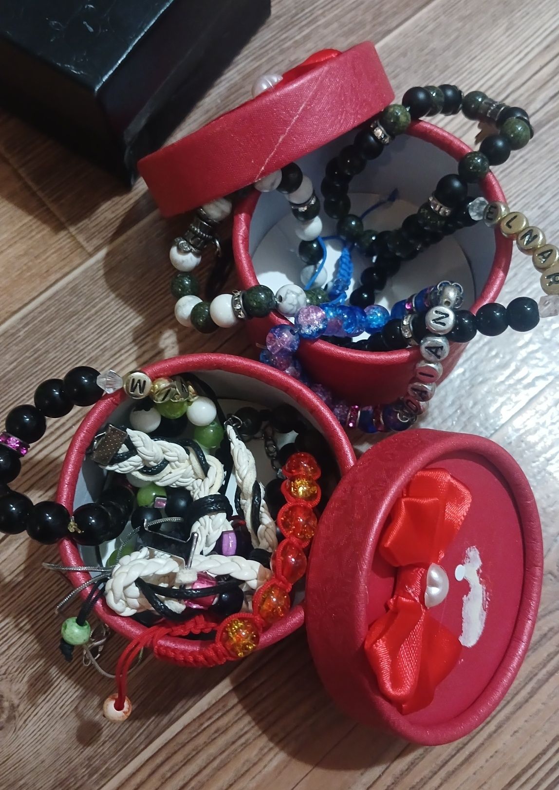 Подарочные коробки, упаковка для подарков