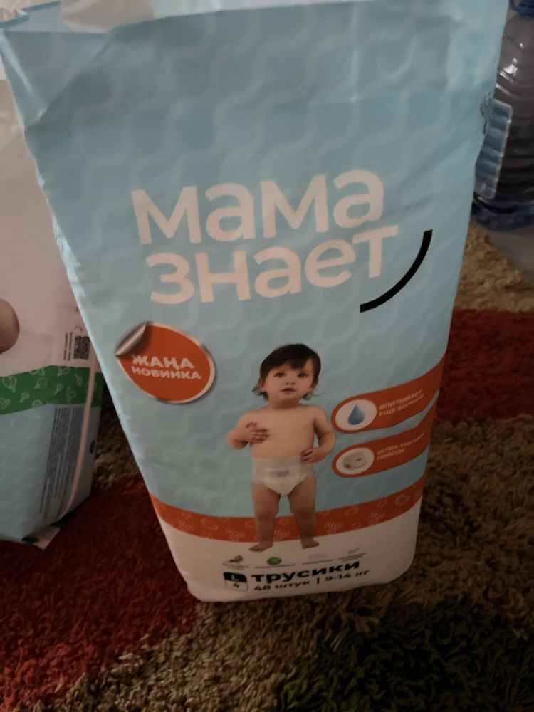 Мама знает подгузники М и трусики Л