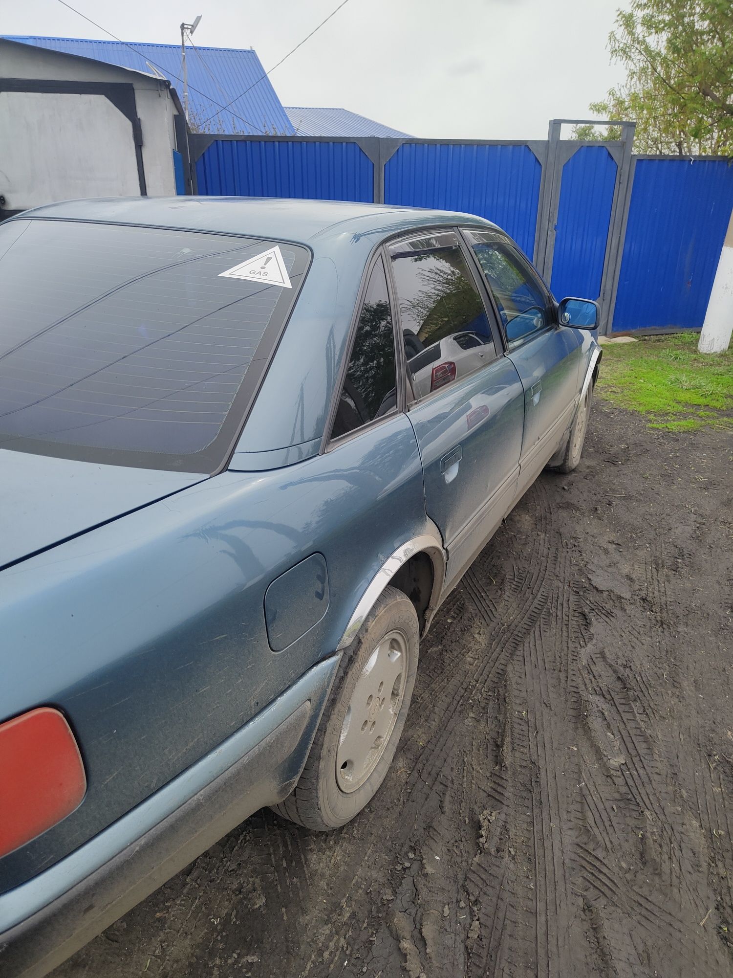 Продам Ауди 100 с4